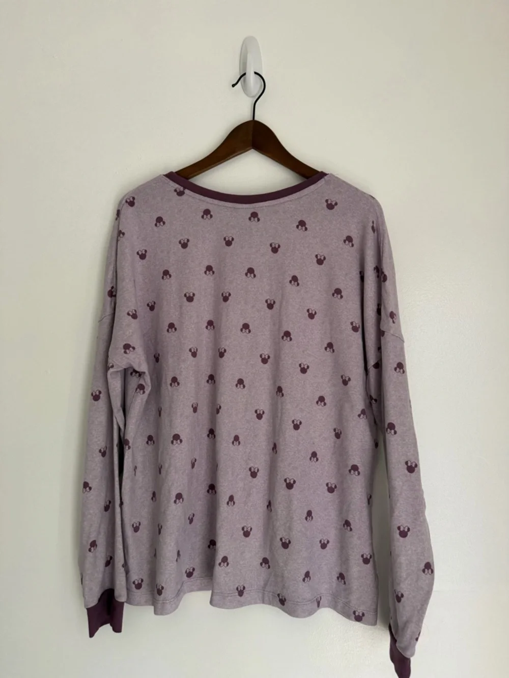 Disney Minnie Mouse 2-Piece Lounge Set Pajama Set Size L - Picture 9 of 10